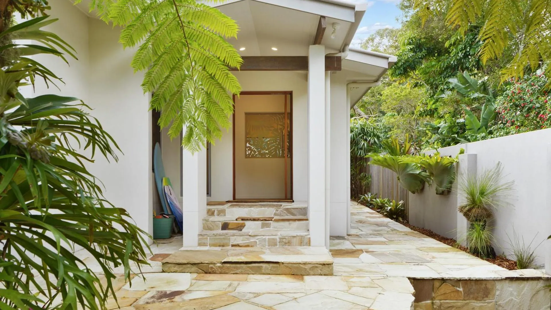 Holiday home Home Away From Home At Dicky Beach Caloundra