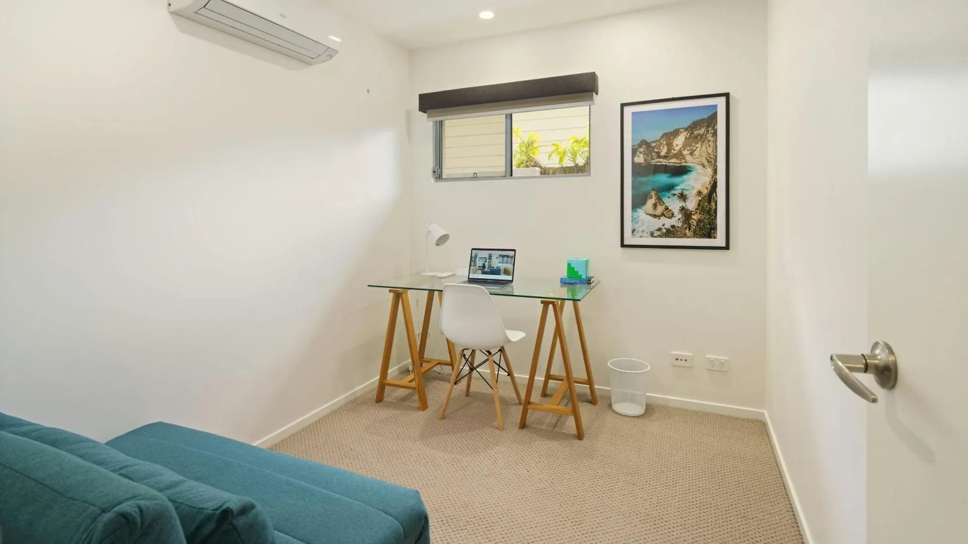 Home Away From Home At Dicky Beach Caloundra Holiday home